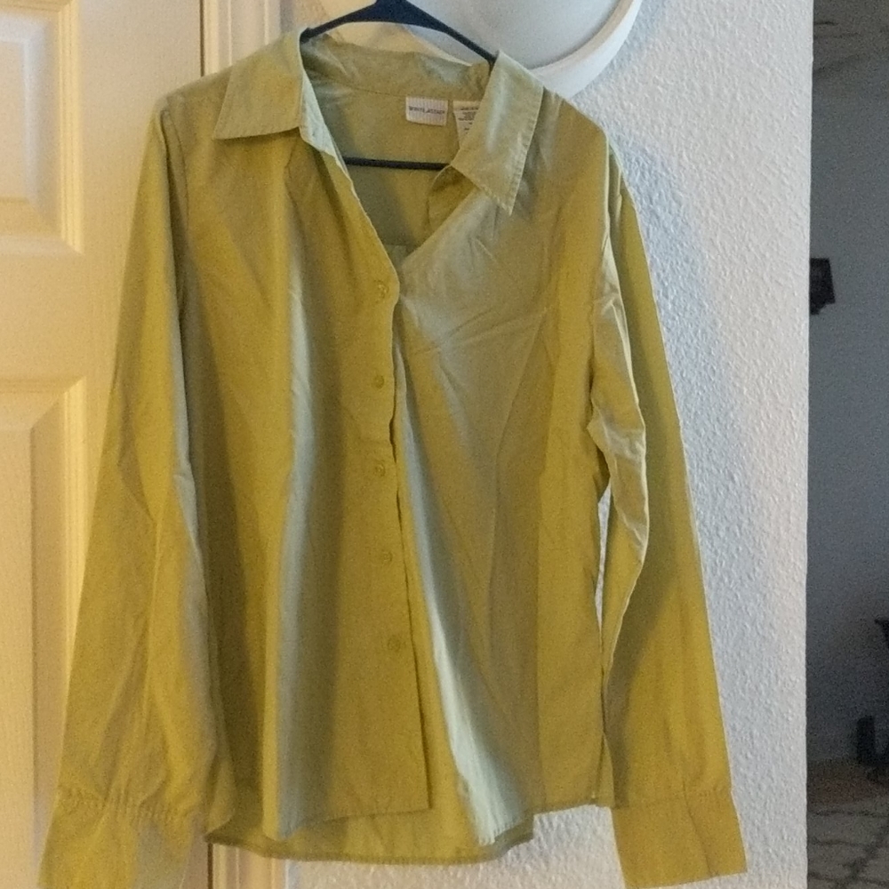 Long sleeved dress shirt